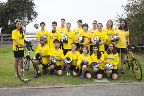 Image for article ​Ride 2 Freedom: jóvenes estudiantes de Falun Gong salen a marcar la diferencia (Fotos)