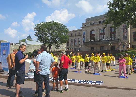 Image for article Canadá: Presentando Falun Dafa en Quebec y Toronto
