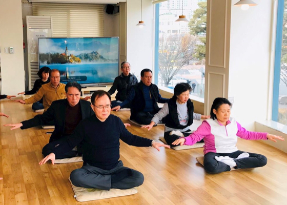 Image for article Seúl, Corea del Sur: Nuevos practicantes comparten experiencias después del primer Seminario de Falun Dafa de nueve días en 2019