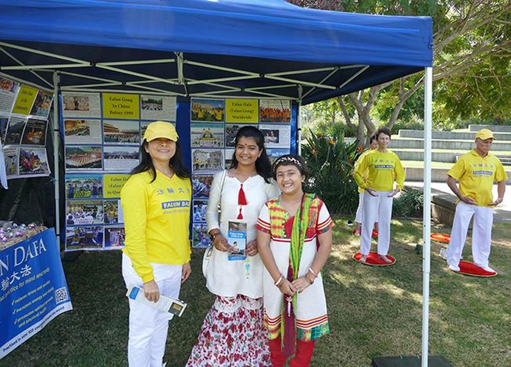 Image for article Presentación de Falun Gong en un festival multicultural en Springfield, Australia