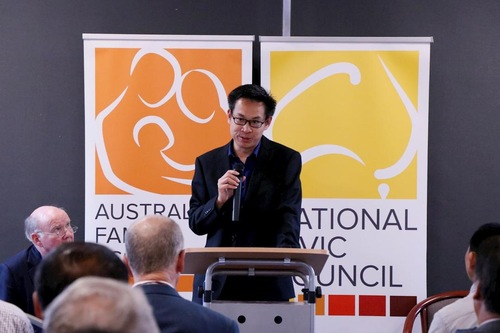 Image for article Australia: Practicante de Falun Dafa habla sobre los abusos contra los derechos humanos en China en la conferencia anual del Think Tank