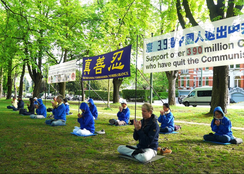 Image for article Bélgica: manifestación pacífica frente a la embajada china para conmemorar la Apelación del 25 de Abril
