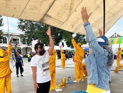 Image for article Tlaxcala, México: Los practicantes realizan un evento en Zacatelco para presentar Falun Dafa