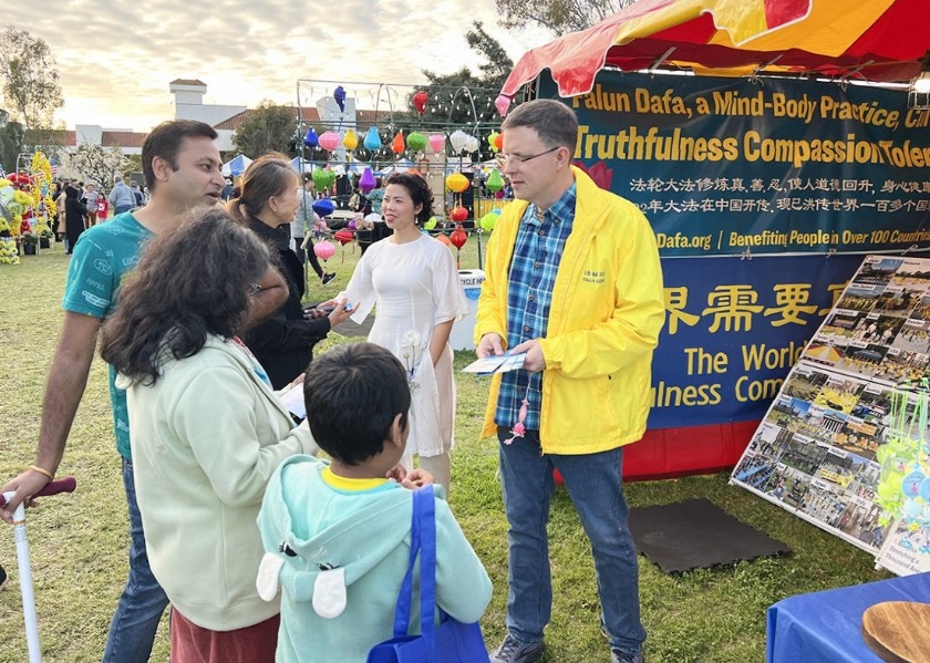 Image for article San Diego, EE. UU.: Presentación de Falun Dafa en la celebración del Año Nuevo Lunar Vietnamita
