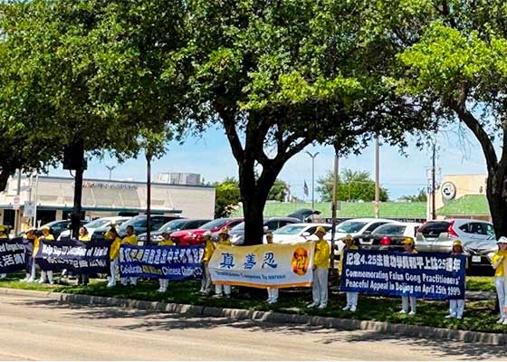 Image for article ​Houston, Texas: Los residentes agradecen a los practicantes por promover la bondad