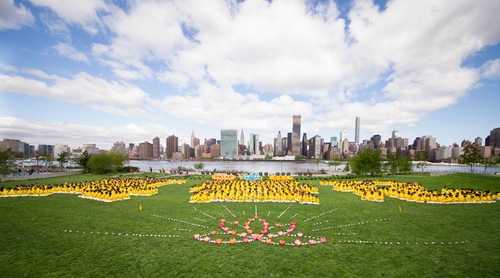 Image for article ​Una semana de celebraciones por el Día de Falun Dafa en la ciudad de Nueva York (Fotos)