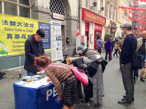 Image for article Exponiendo la persecución en el barrio chino de Londres	
