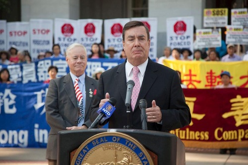 Image for article ​Legisladores de California hablan contra la sustracción forzada de órganos en China