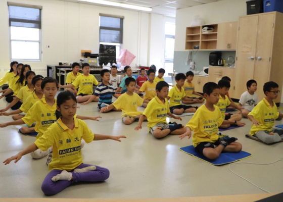Image for article ​Cultivándonos juntos: Campamento de verano de la escuela Minghui en Toronto