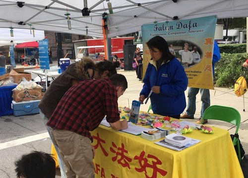 Image for article Dando a conocer Falun Dafa en eventos sociales en Massachusetts, California y Nueva York