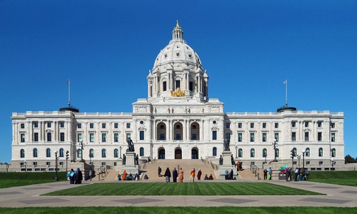 Image for article ​Legislatura del estado de Minnesota presenta una Resolución que pide el fin de la sustracción de órganos por el PCCh a practicantes de Falun Dafa
