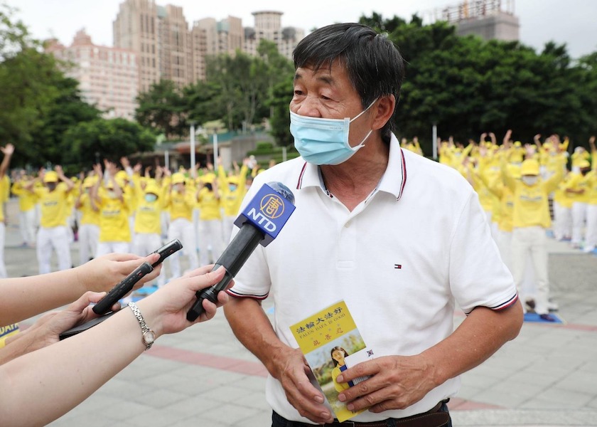 Image for article ​Taichung, Taiwán: funcionarios se unen a la vigilia con velas para poner fin a la persecución a Falun Dafa en China