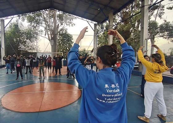 Image for article Brasil: A estudiantes de Sao Paulo les encanta Falun Dafa