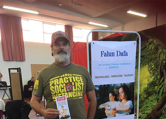 Image for article ​Nueva Zelanda: Los residentes de Otaki expresan su apoyo a Falun Dafa durante la Feria del Espíritu