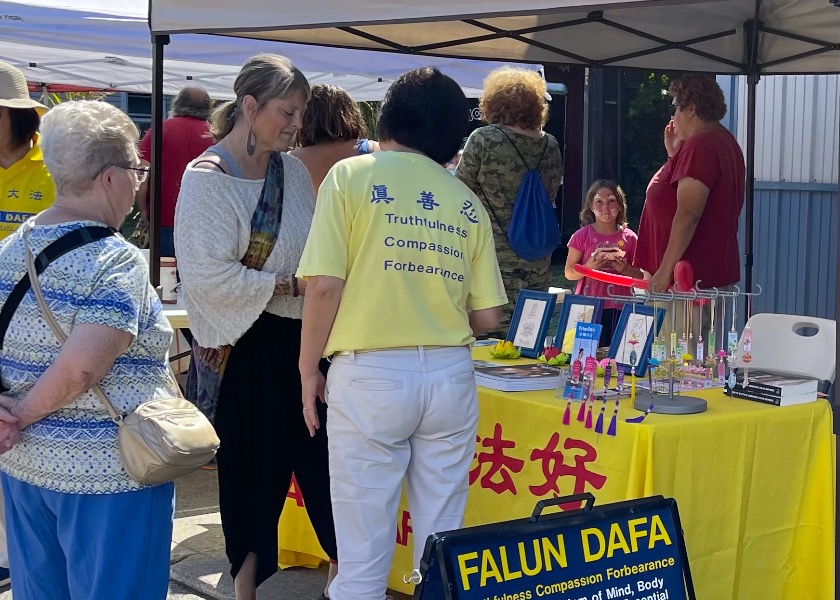 Image for article ​Estado de Nueva York: Promoviendo Falun Dafa en la Feria de Canajoharie