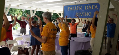 Image for article Puerto Rico: Visitantes del Festival del Despertar Holístico fascinados con Falun Dafa