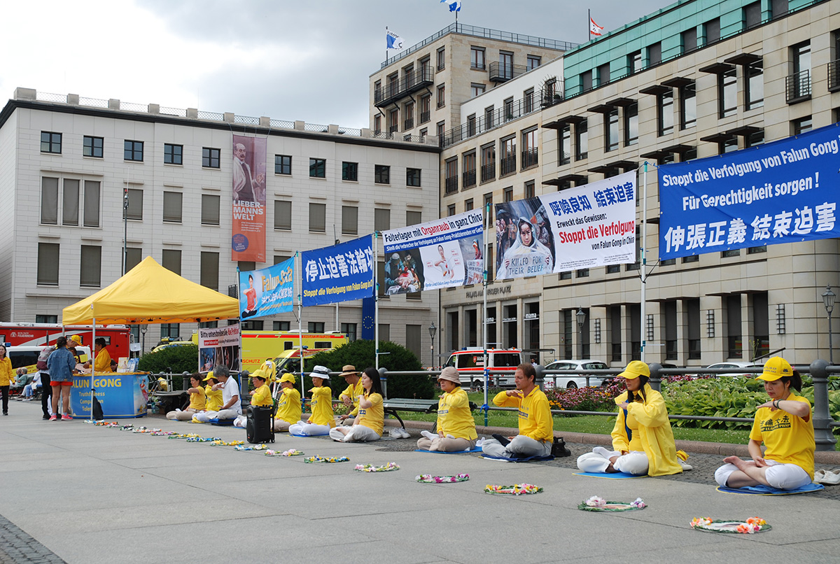 Image for article Alemania: un evento en Berlín que expone la persecución recibe el apoyo público