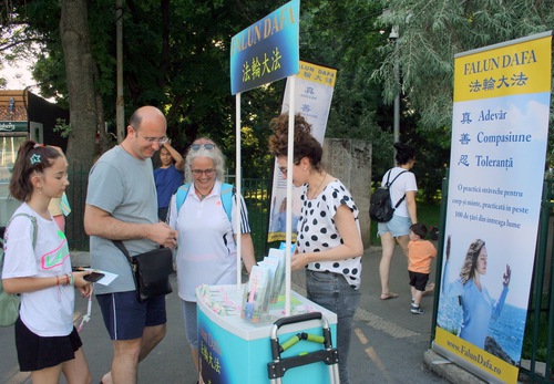 Image for article Los rumanos ven un retorno a la tradición en los principios de Verdad-Benevolencia-Tolerancia de Falun Dafa