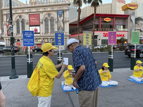 Image for article Las Vegas, Nevada, EE. UU: Generando conciencia sobre los 24 años de persecución en China