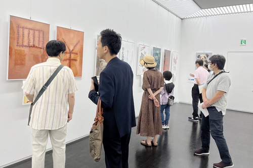 Image for article Japón: Exposición de carteles en Hiroshima expone la sustracción forzada de órganos en China