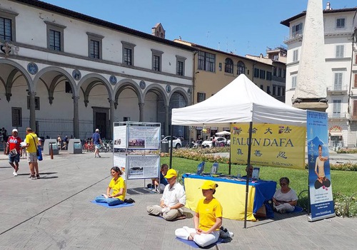 Image for article Italia: Eventos de Falun Dafa en muchas ciudades informan a la gente de la persecución del régimen comunista chino