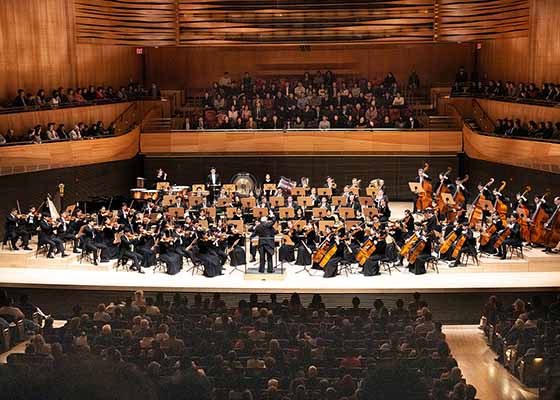 Image for article La Orquesta Sinfónica de Shen Yun se presenta en el Lincoln Center de Nueva York: 
