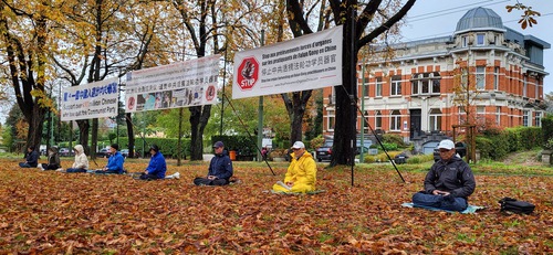 Image for article Bélgica: Manifestación pacífica frente a la Embajada de China expone la persecución del régimen comunista contra Falun Dafa
