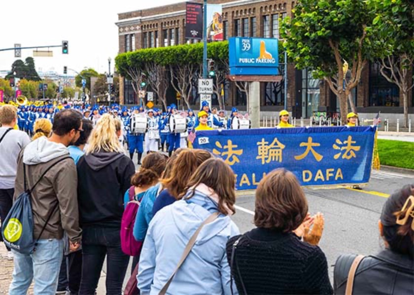 Image for article ​San Francisco, California: Falun Dafa es recibido con entusiasmo durante el Desfile por el Día de los Veteranos