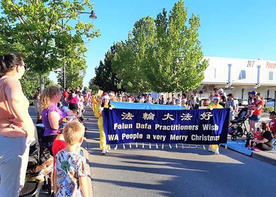 Image for article Falun Dafa es bienvenido en presentaciones y desfiles navideños en Australia Occidental