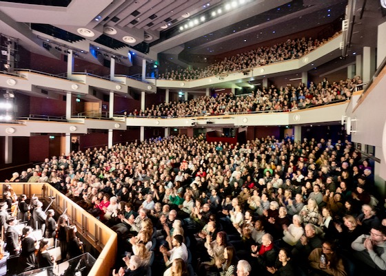 Image for article Público en Italia, Reino Unido y Estados Unidos: “Shen Yun sin duda ha cumplido con éxito su misión”