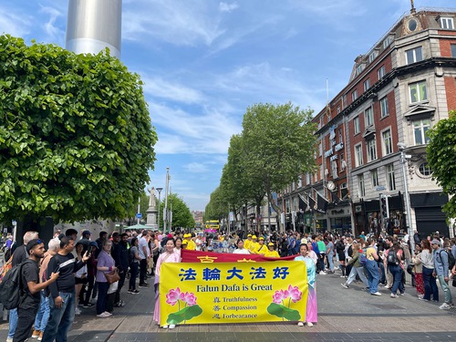 Image for article Irlanda: Los políticos celebran el Día Mundial de Falun Dafa