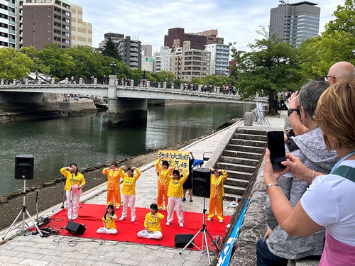 Image for article Falun Dafa bien recibido en el Concierto Frente al Mar en Hiroshima