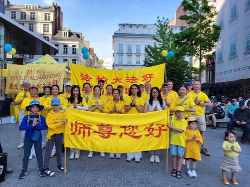 Image for article Bélgica: la gente elogia a Dafa durante las celebraciones del día de Falun Dafa