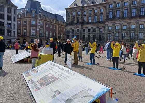 Image for article Países Bajos: Practicantes realizan eventos en varias ciudades para presentar Falun Dafa y exponer la persecución en China