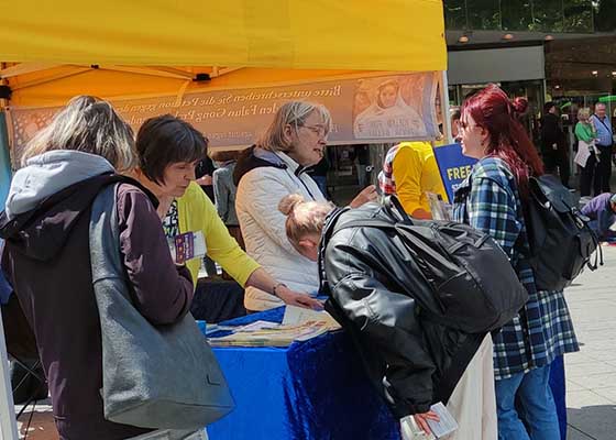 Image for article Hannover, Alemania: Residentes piden el fin de la persecución del PCCh a Falun Dafa