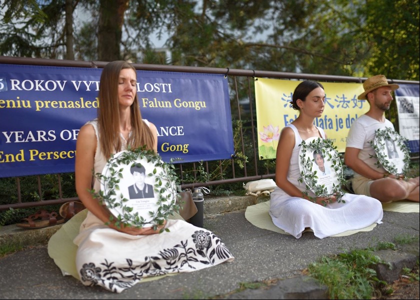 Image for article ​Eslovaquia: La gente condena la persecución a Falun Gong en China durante los eventos en Bratislava