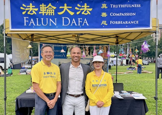 Image for article Boston, EE. UU.: Falun Dafa es bienvenido en el Festival Anual Africano