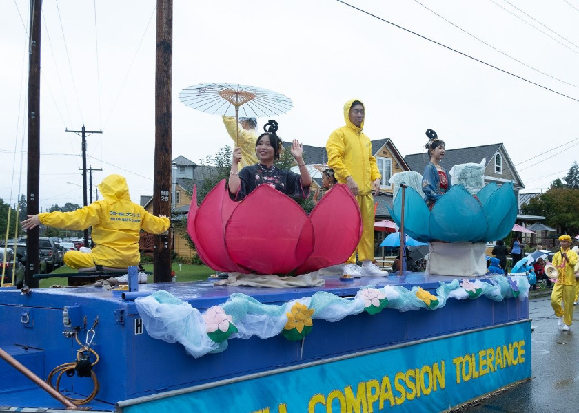 Image for article Washington: Falun Dafa es bienvenido en el desfile del Día de la Feria