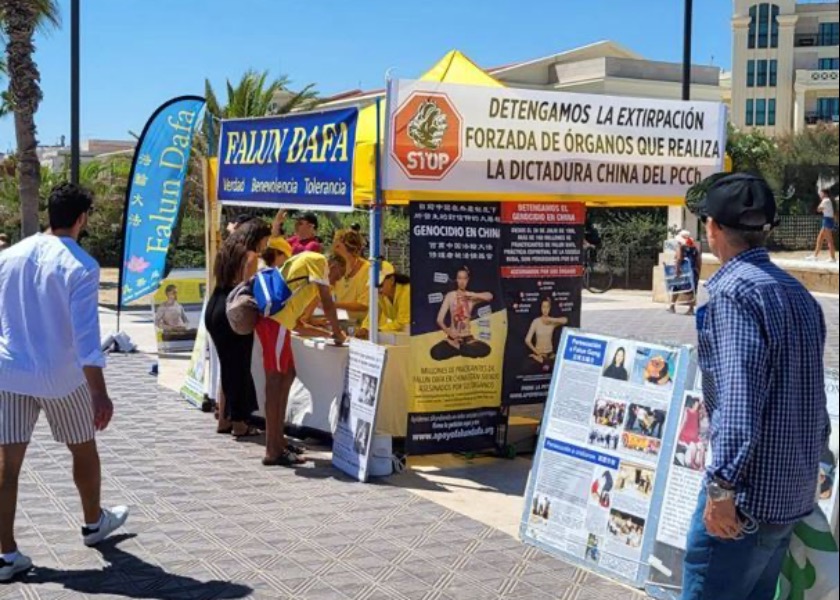 Image for article Valencia, España: Presentación de Falun Dafa y generando conciencia sobre la persecución