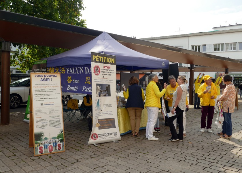 Image for article Francia: Presentación de Falun Dafa en Lorient