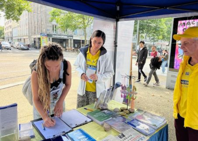 Image for article Francia: Actividades para pedir el fin de la persecución en China