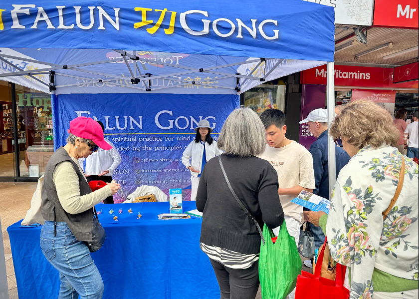 Image for article Australia: Los practicantes dan a conocer Falun Dafa en varios festivales de primavera cerca de Sídney