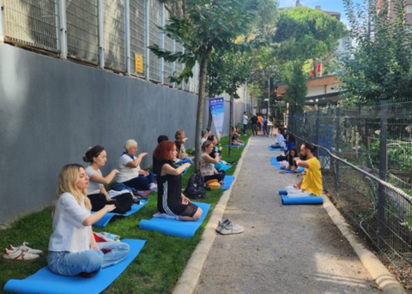 Image for article Estambul, Turquía: Falun Dafa recibe una cálida bienvenida en el Centro de Vida Ecológica