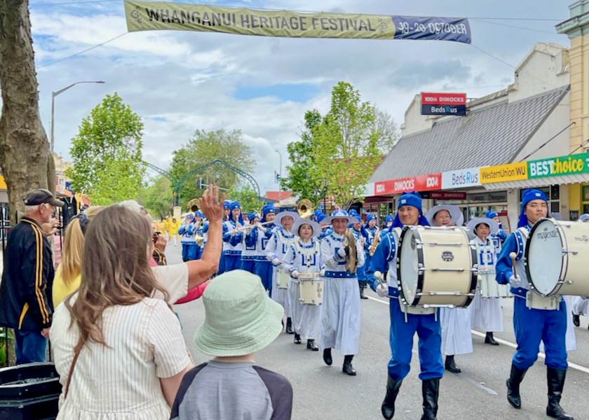 Image for article Nueva Zelanda: Presentando Falun Dafa en el Festival del Patrimonio en Whanganui