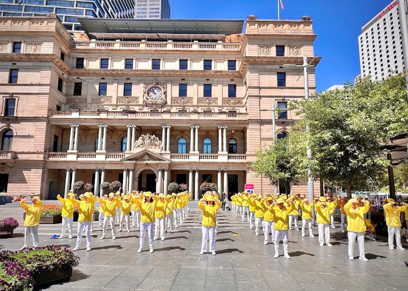 Image for article Hombre australiano: Verdad-Benevolencia-Tolerancia guían a la gente en la dirección correcta