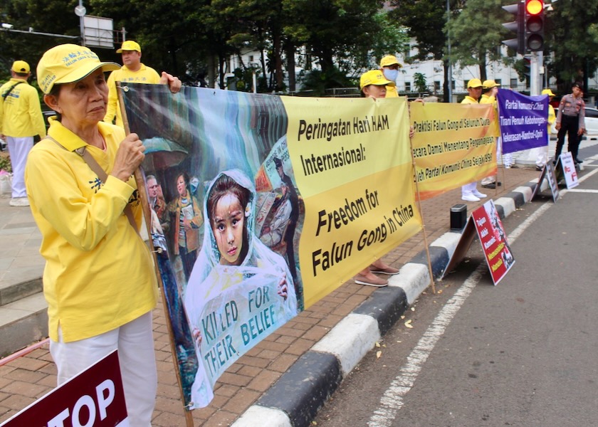 Image for article Manifestación pacífica en Indonesia pide el fin de la persecución del PCCh contra Falun Gong