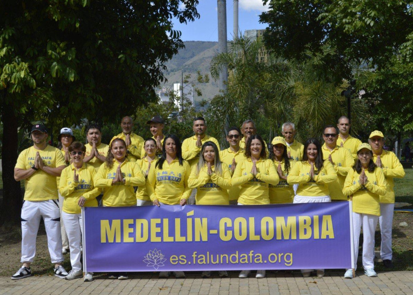 Image for article Colombia: Los practicantes celebran el Día Mundial de Falun Dafa
