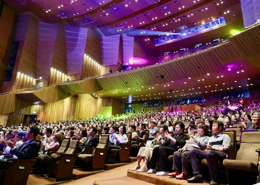 Image for article Seúl, Corea del Sur: Asistentes al festival de cine condenan la sustracción de órganos en China después de ver el documental