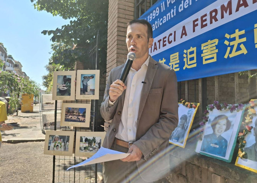 Image for article ​Italia: Practicantes de Falun Dafa protestan pacíficamente frente a la embajada china