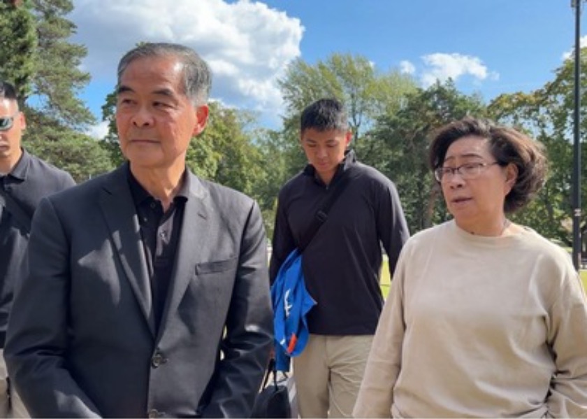 Image for article Finlandia: Exjefe ejecutivo de Hong Kong amenaza a practicantes de Falun Dafa